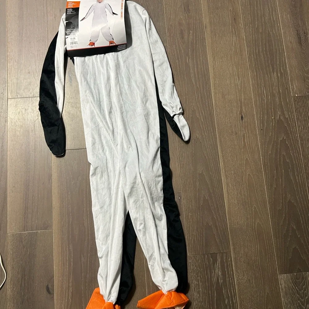 Rubies Penguin Child costume.. nwt lg/xl 10-16 - Picture 3 of 4